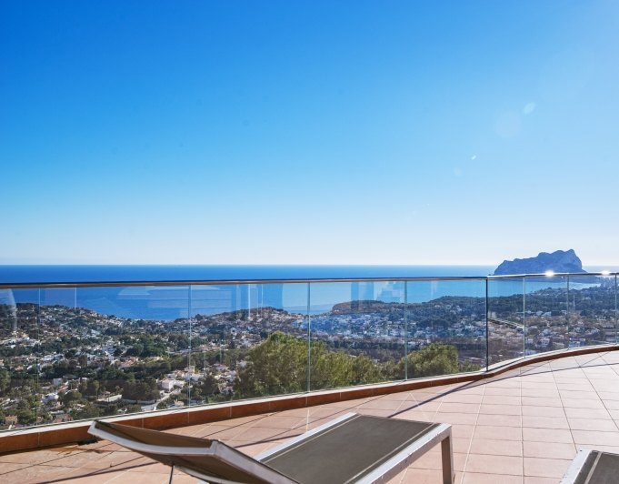2724 - Villa de lujo con espectacular vista al Mediterraneo