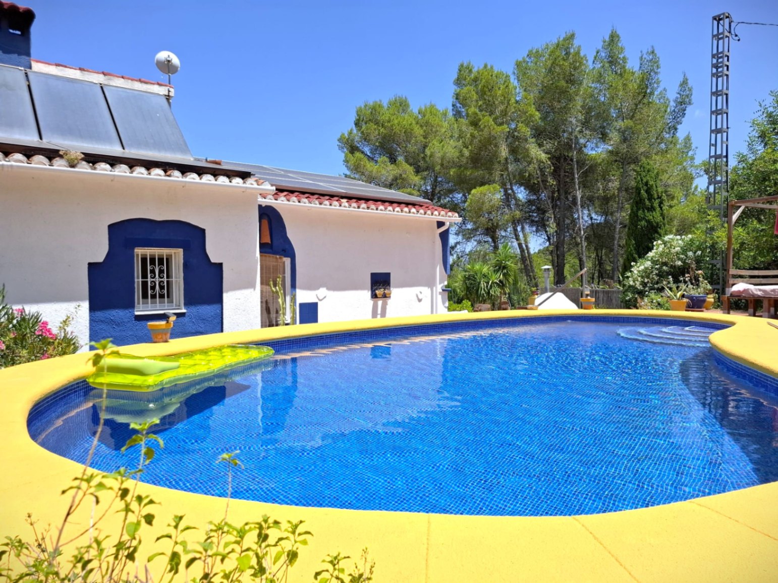 2756 - Finca con mucho encanto en Parcent a la Venta