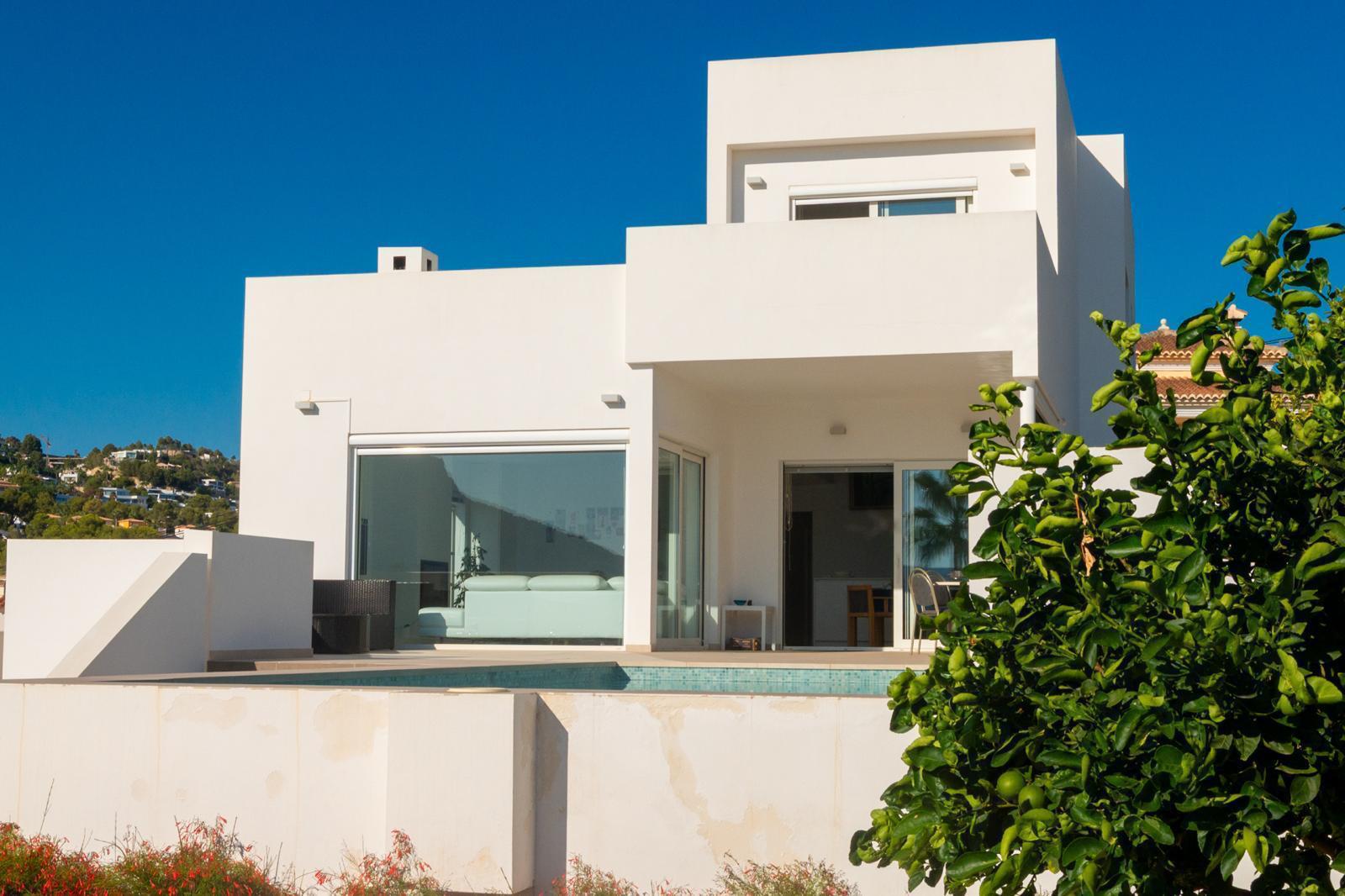 Chalet en venta en Benissa con 4 dormitorios y piscina privada