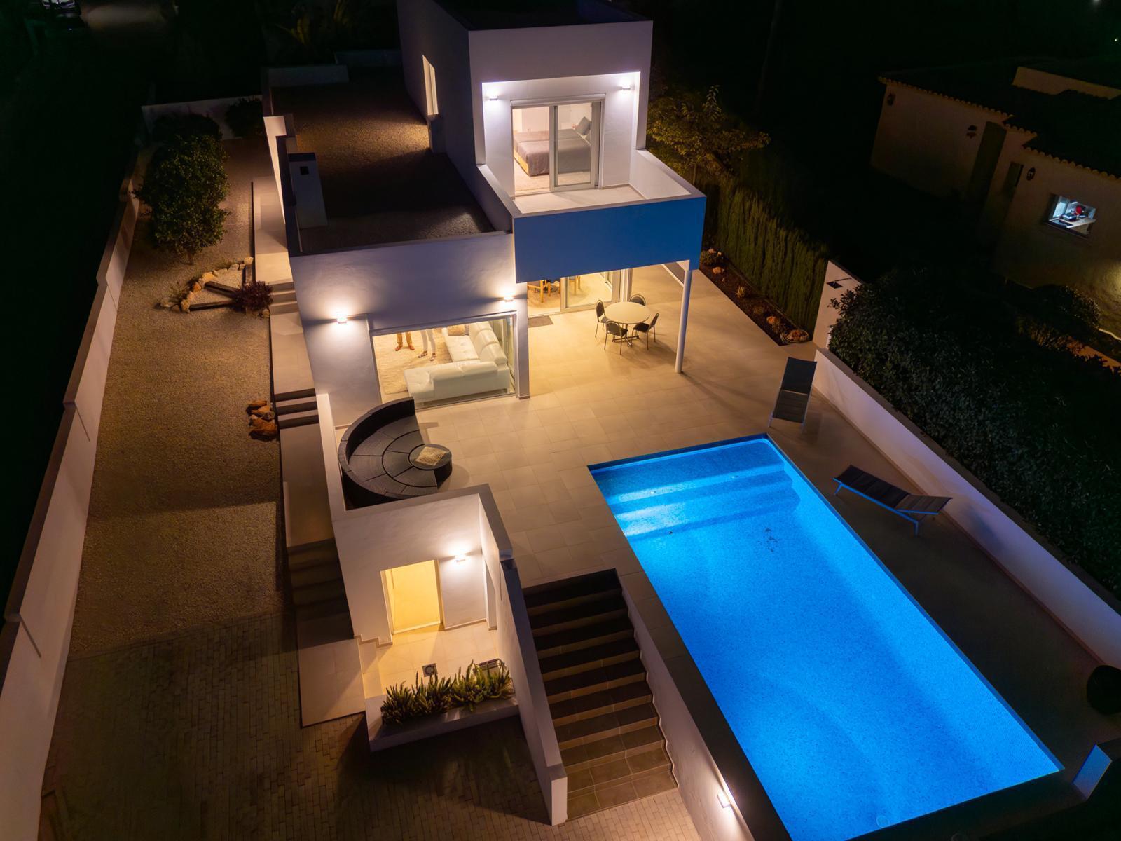 Chalet en venta en Benissa con 4 dormitorios y piscina privada