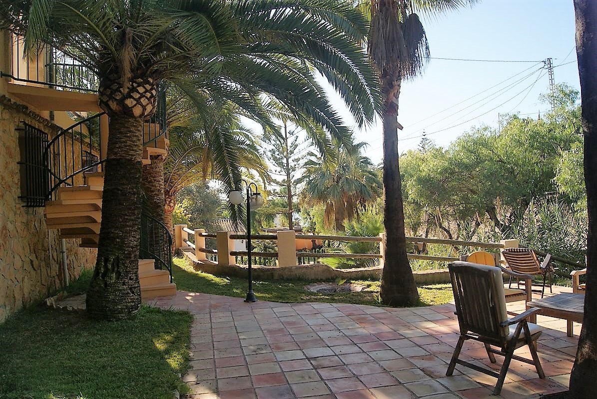 Villa en Benissa con vista al mar